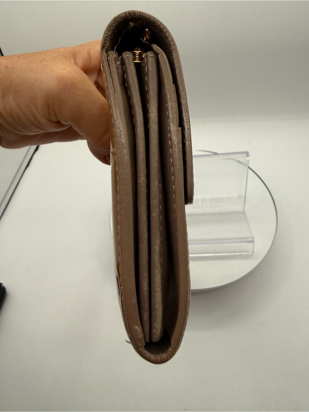 Louis Vuitton Bronze Vernis wallet rare color/COA - Picture 7 of 16